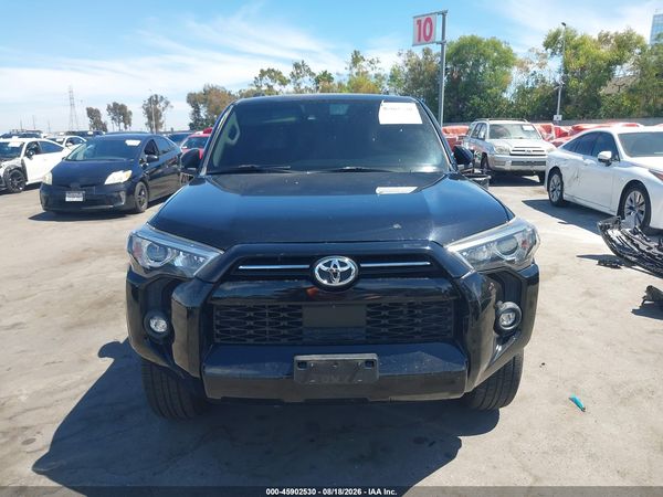 2021 TOYOTA 4RUNNER SR5