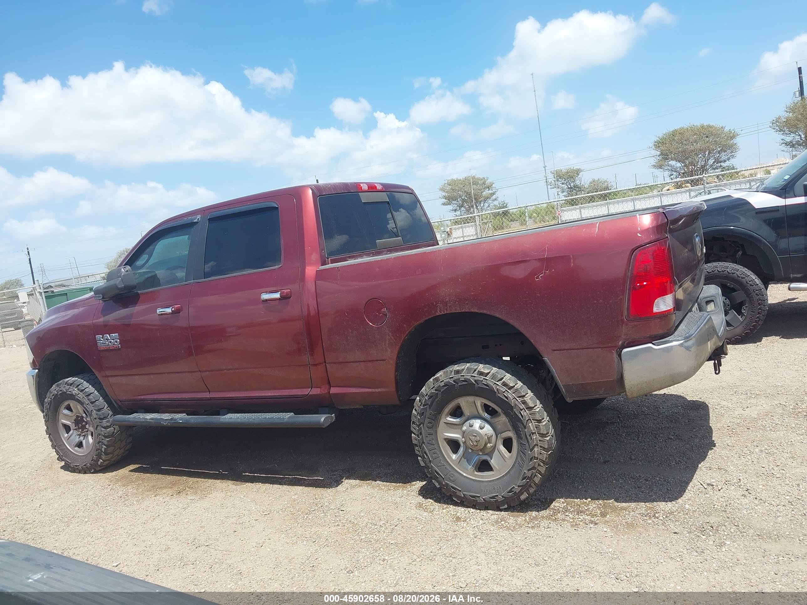2017 RAM 2500 SLT  4X4 6'4 BOX