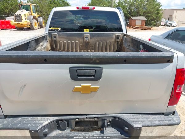 2013 CHEVROLET SILVERADO 1500 LT — I119