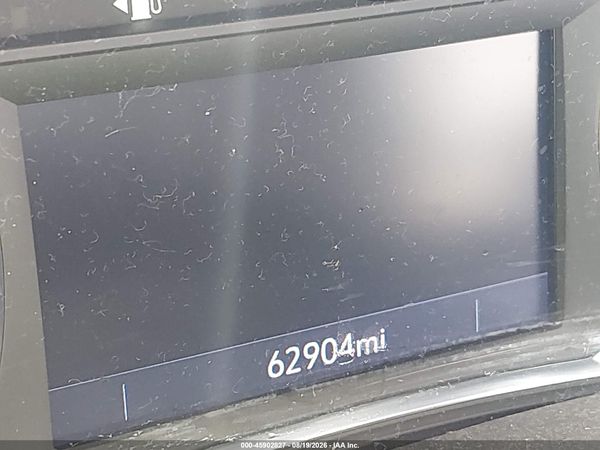 2023 CHEVROLET TRAVERSE FWD LT CLOTH — I118