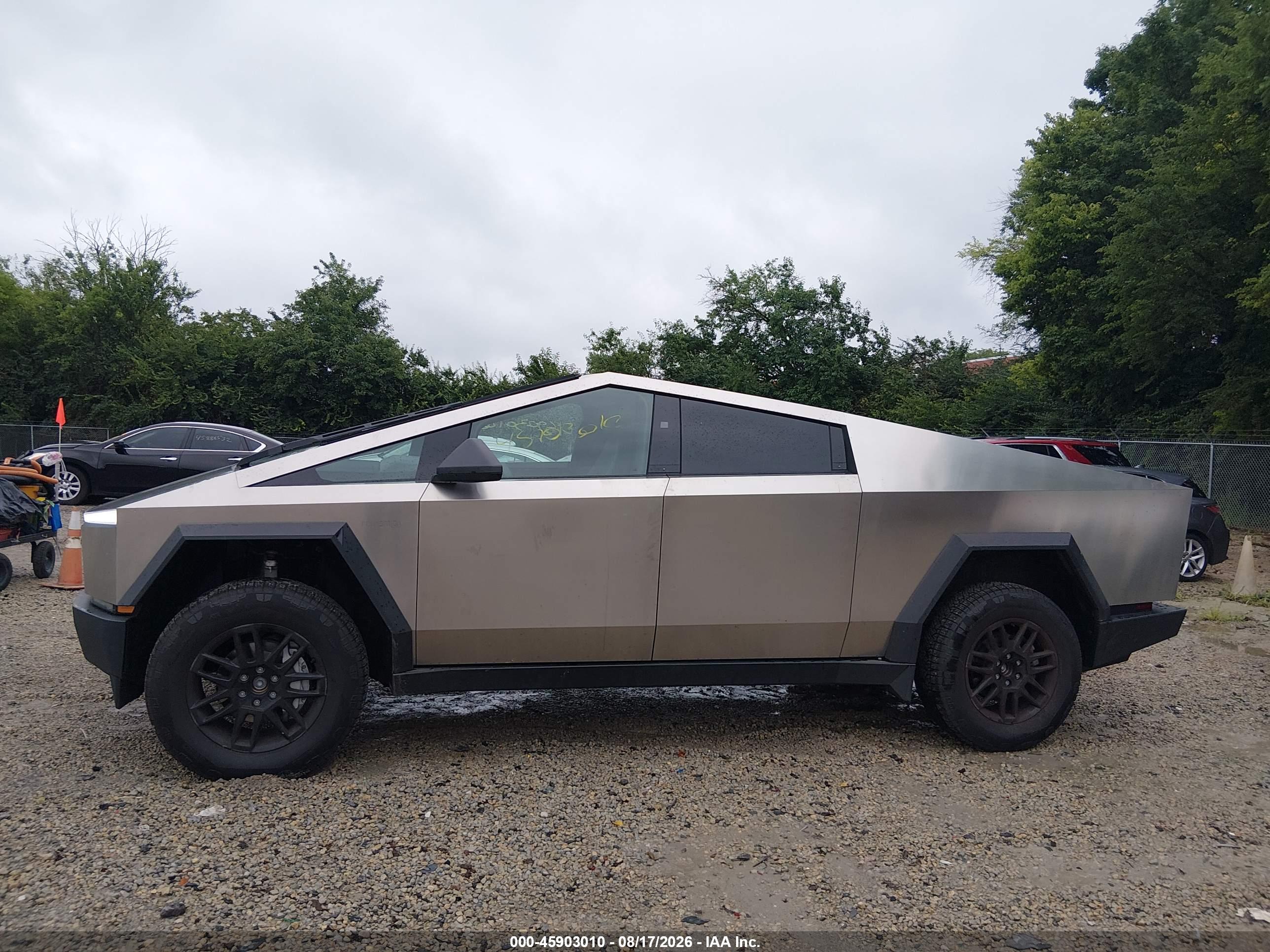2024 TESLA CYBERTRUCK ALL-WHEEL DRIVE