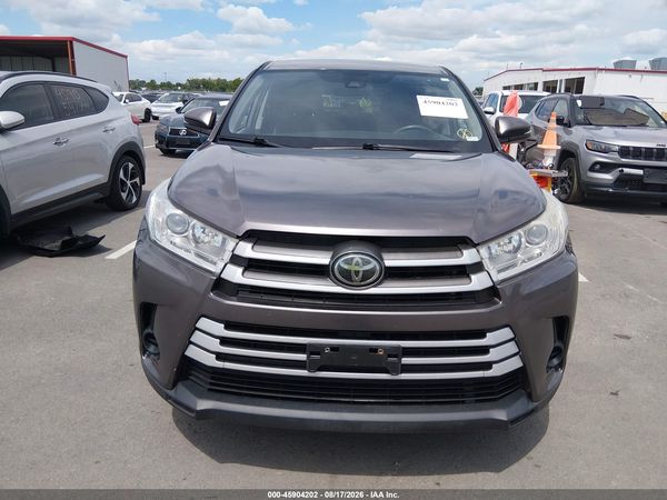 2019 TOYOTA HIGHLANDER LE