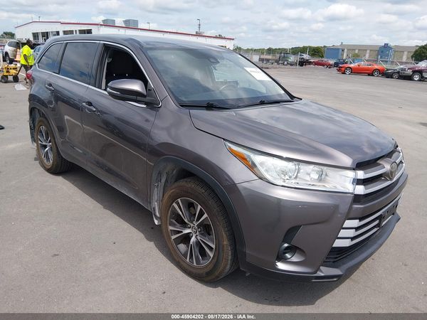 2019 TOYOTA HIGHLANDER LE