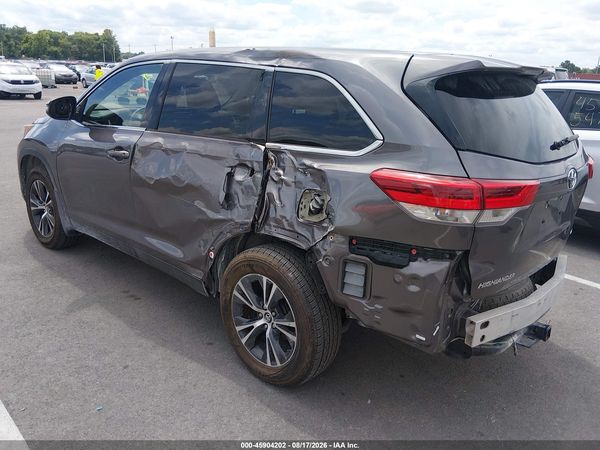 2019 TOYOTA HIGHLANDER LE