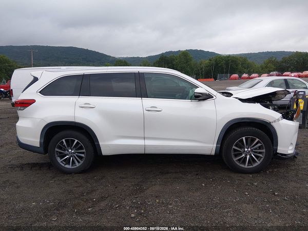 2018 TOYOTA HIGHLANDER XLE