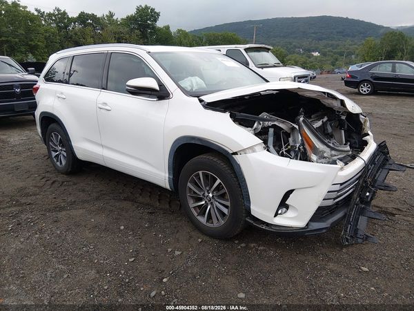 2018 TOYOTA HIGHLANDER XLE
