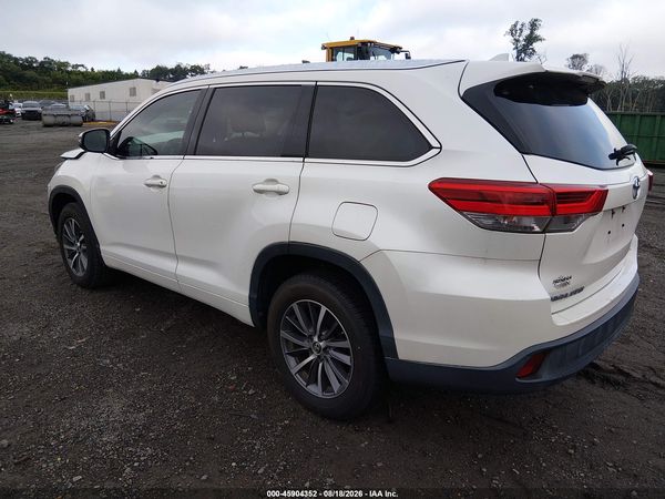 2018 TOYOTA HIGHLANDER XLE