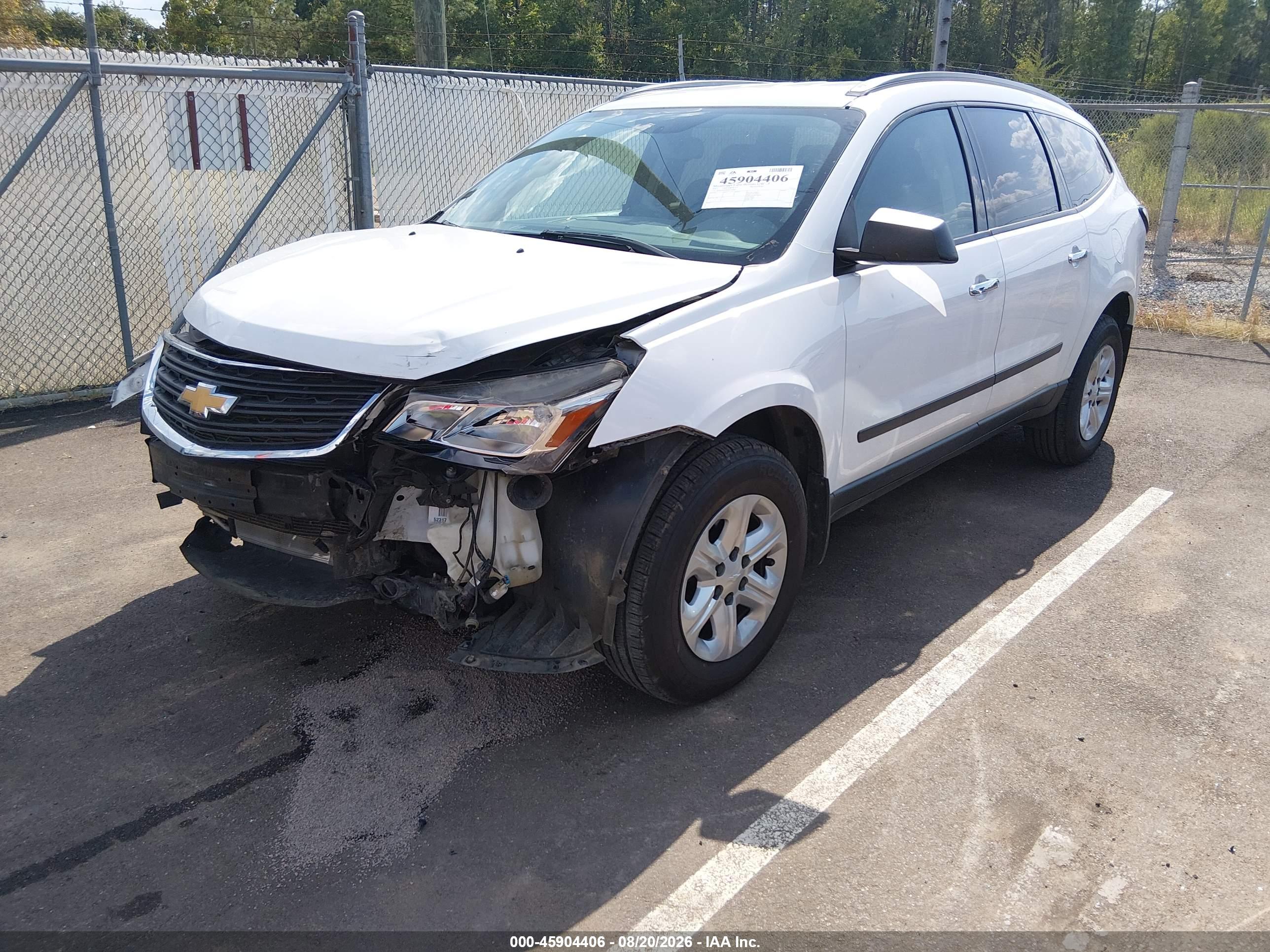 2017 CHEVROLET TRAVERSE LS — I2
