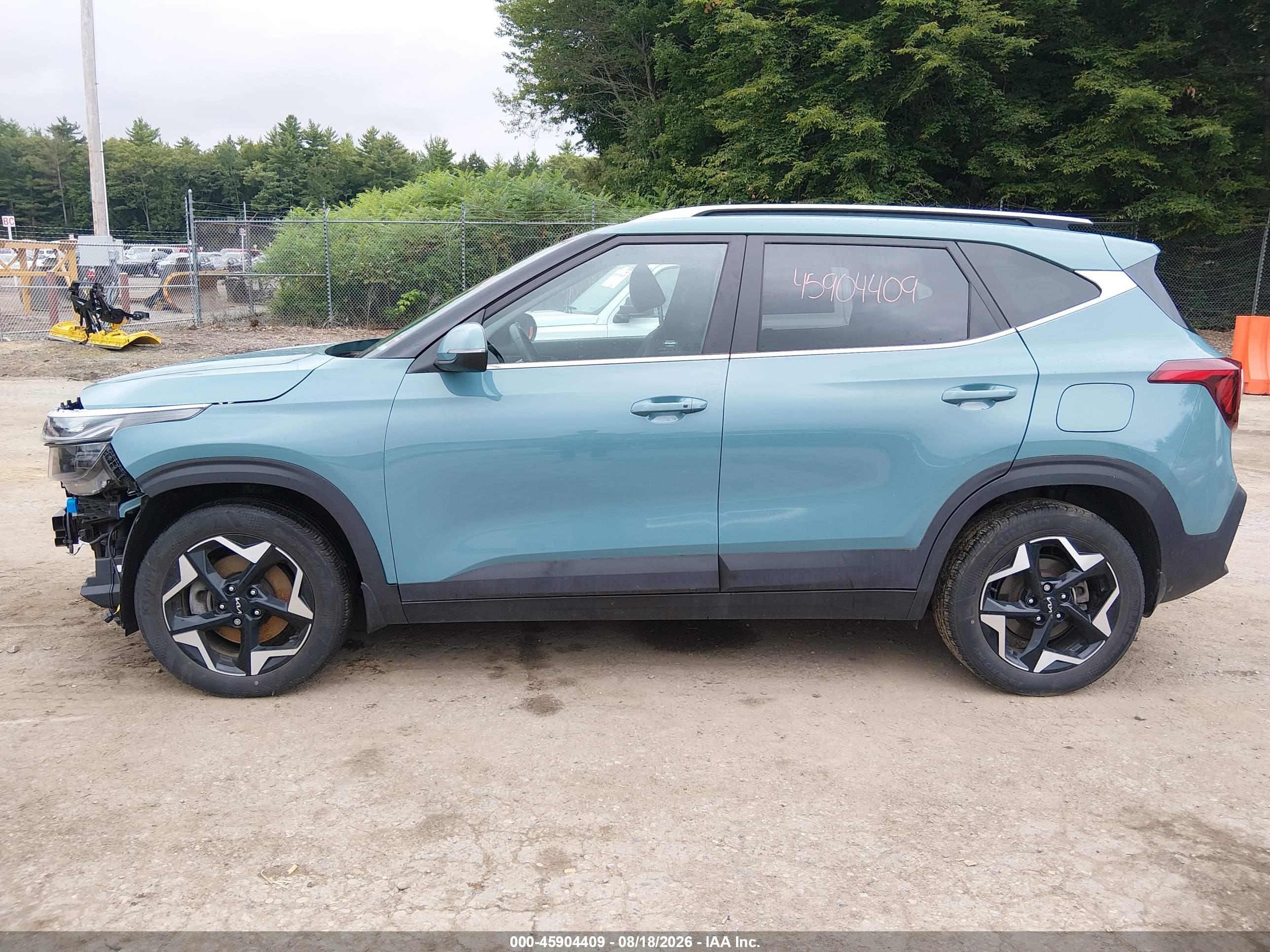2024 KIA SELTOS EX