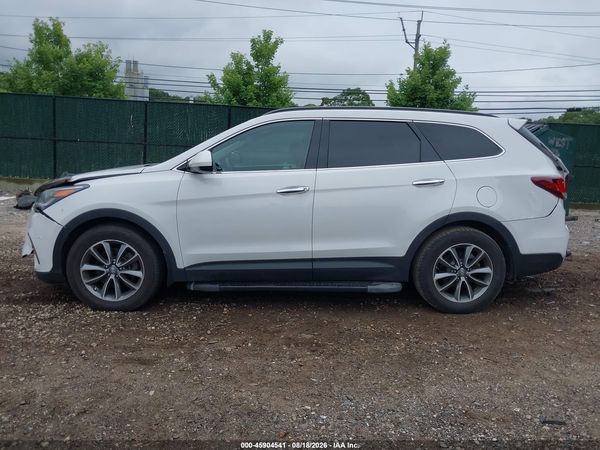 2017 HYUNDAI SANTA FE SE