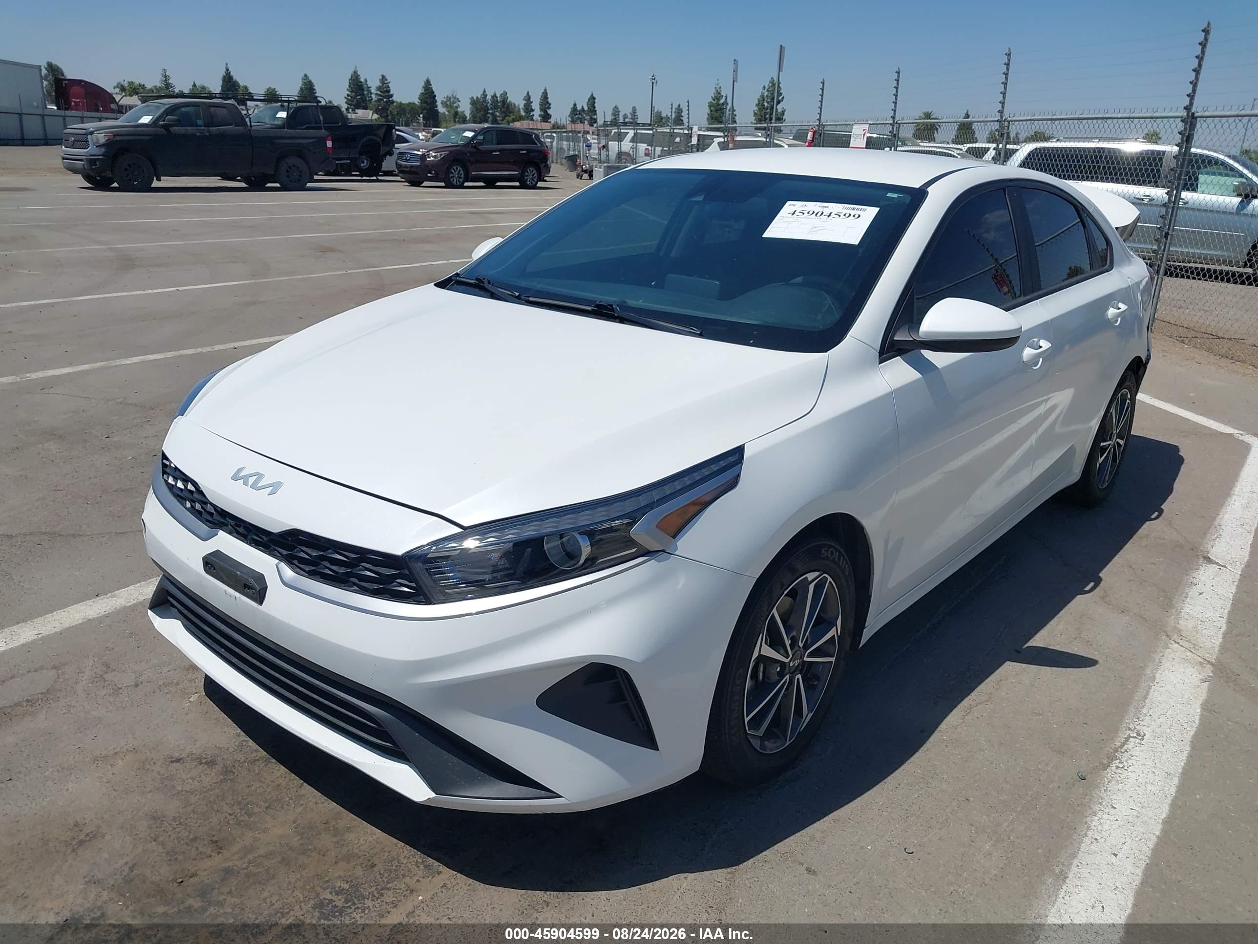 2023 KIA FORTE LXS — I2
