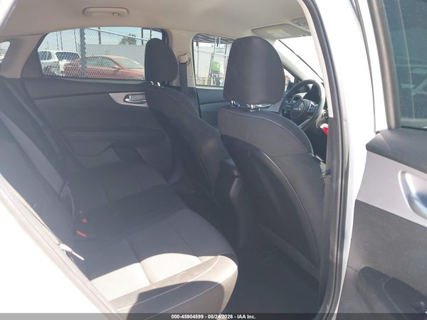 2023 KIA FORTE LXS — I8