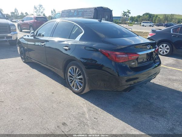 2018 INFINITI Q50 3.0T LUXE — I3