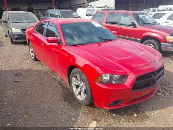2013 DODGE CHARGER SXT