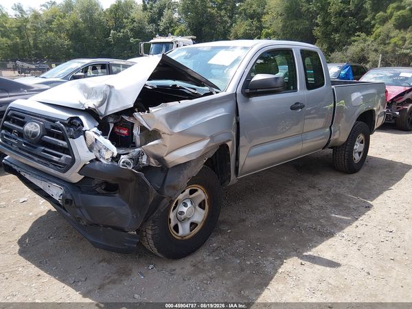 2018 TOYOTA TACOMA SR