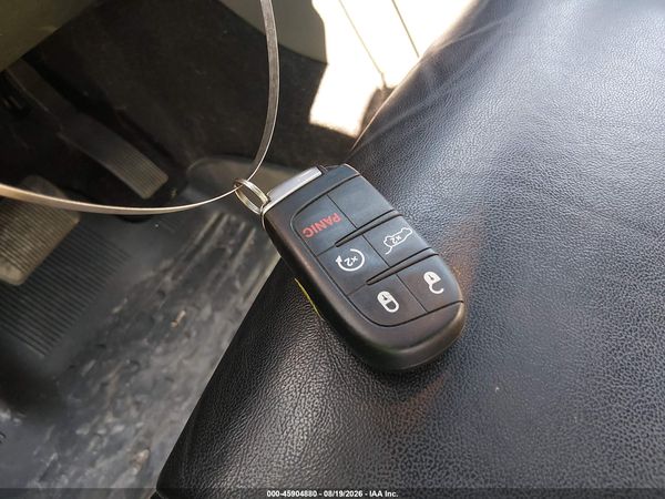 2021 JEEP GRAND CHEROKEE LIMITED 4X4 — I11
