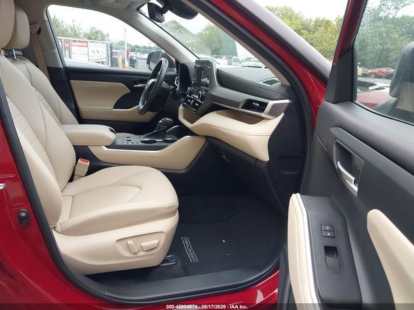 2023 TOYOTA HIGHLANDER HYBRID XLE