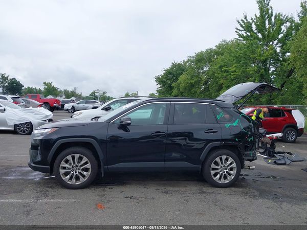 2025 TOYOTA RAV4 XLE PREMIUM