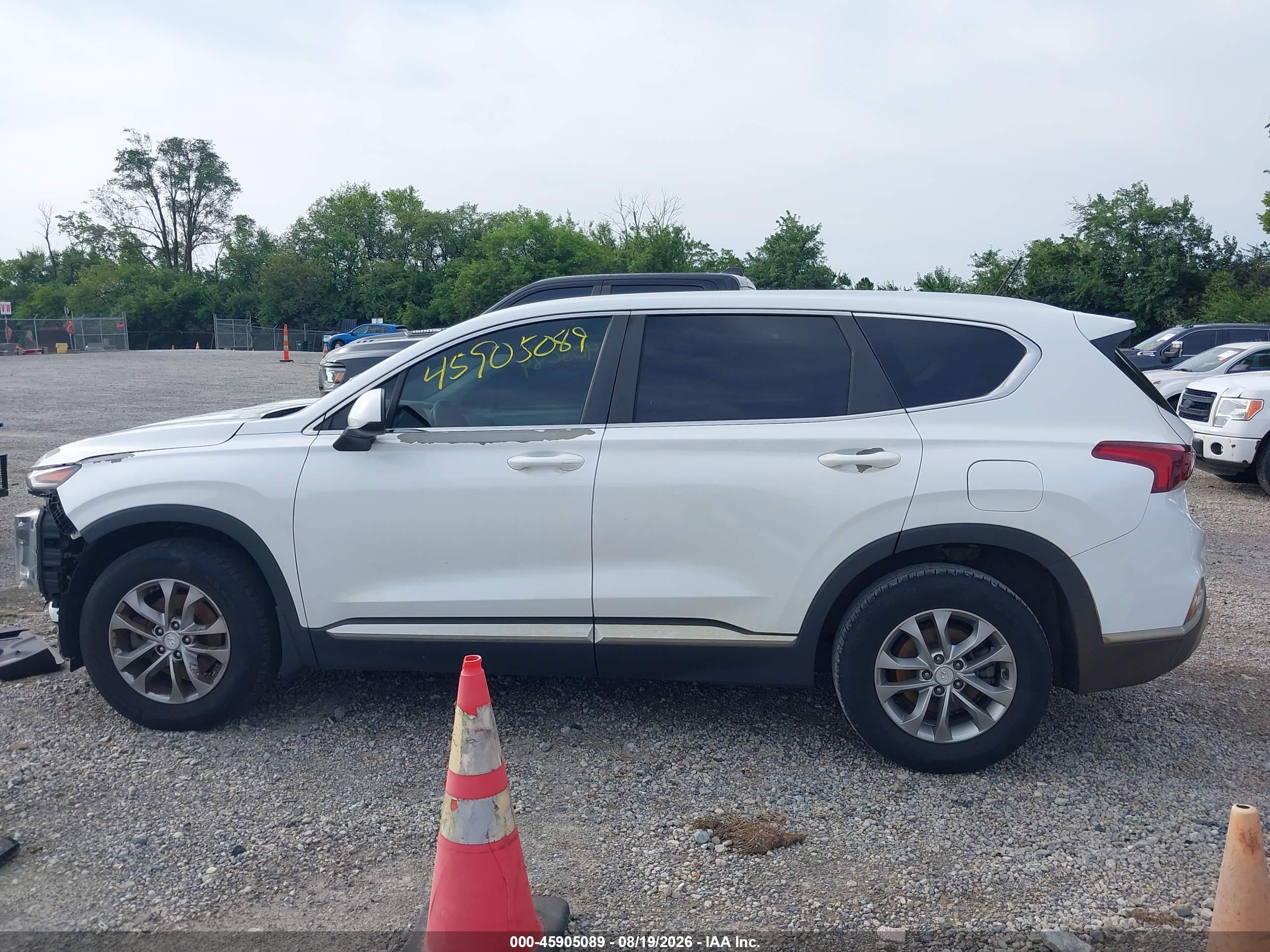 2019 HYUNDAI SANTA FE SE