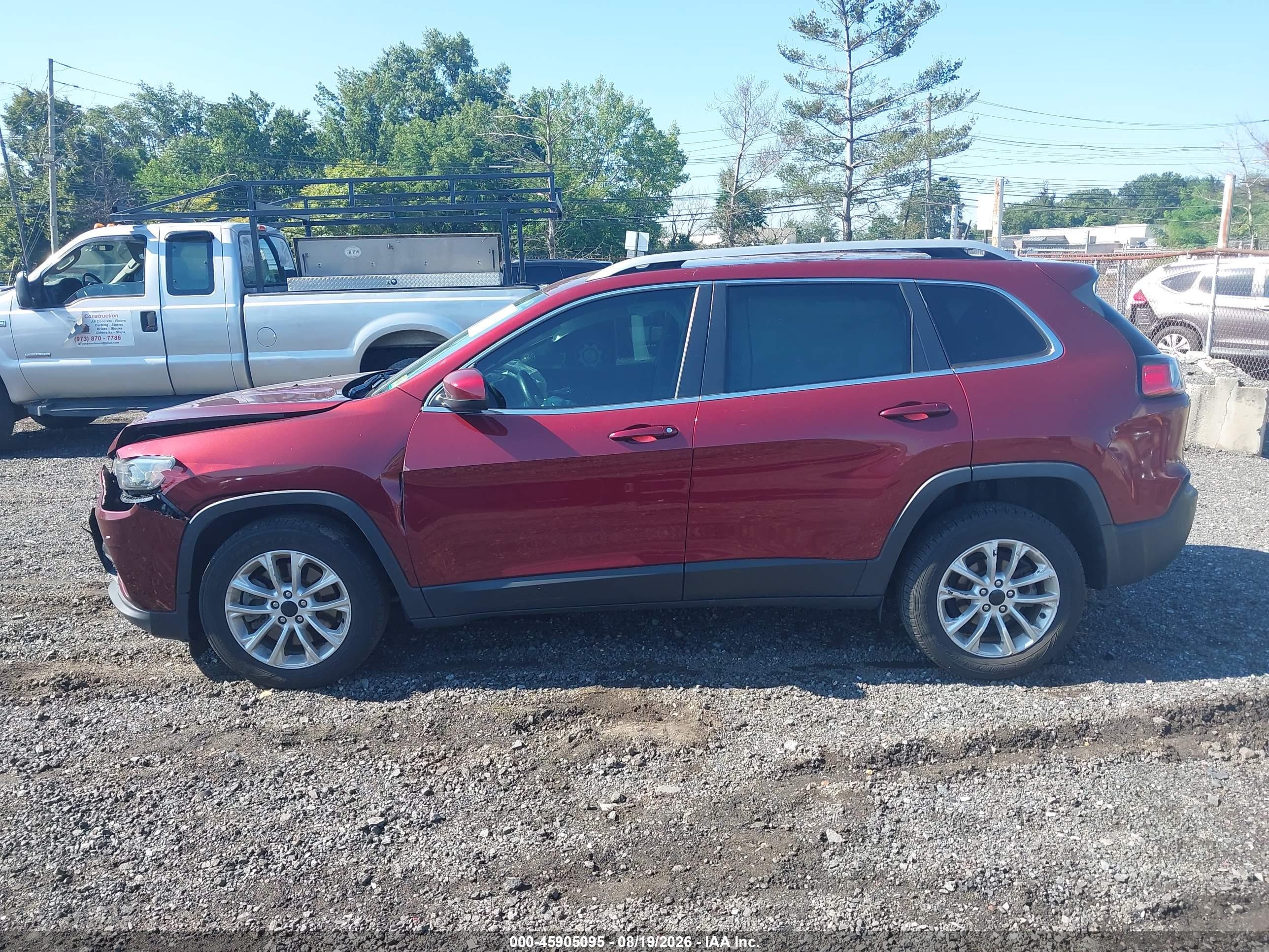 2019 JEEP CHEROKEE LATITUDE FWD