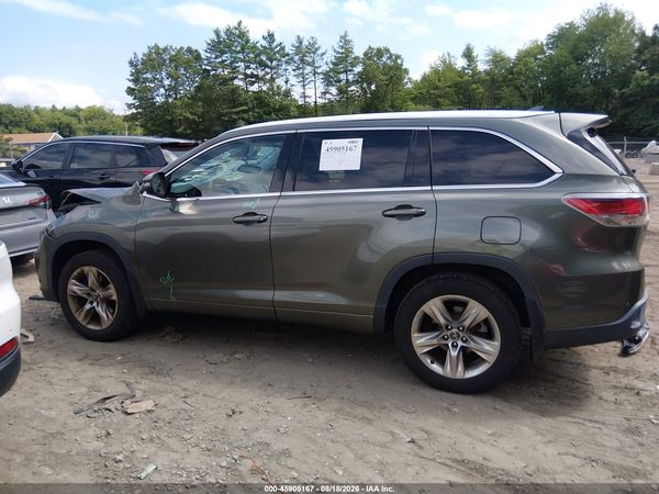 2016 TOYOTA HIGHLANDER
