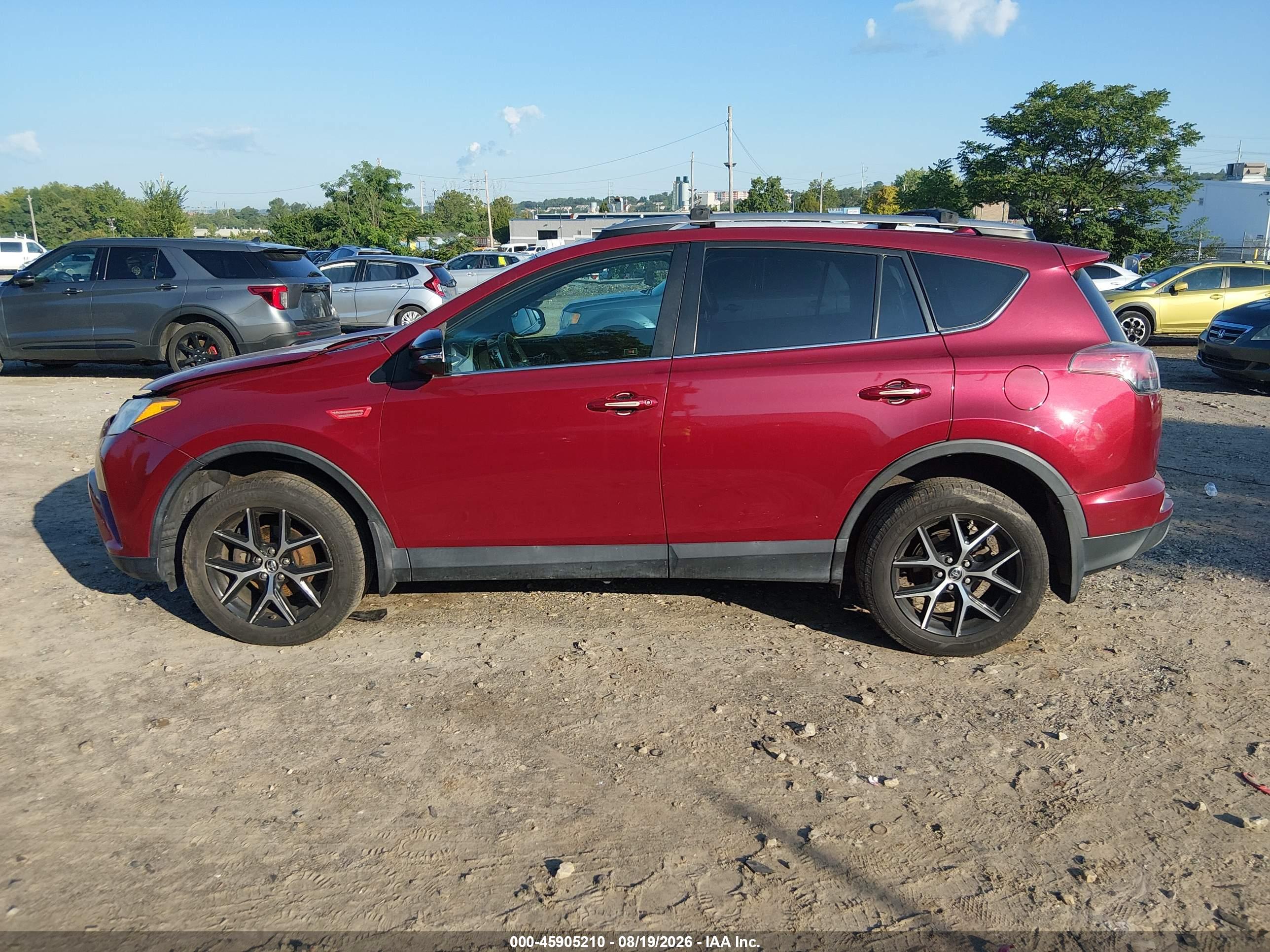 2018 TOYOTA RAV4 SE