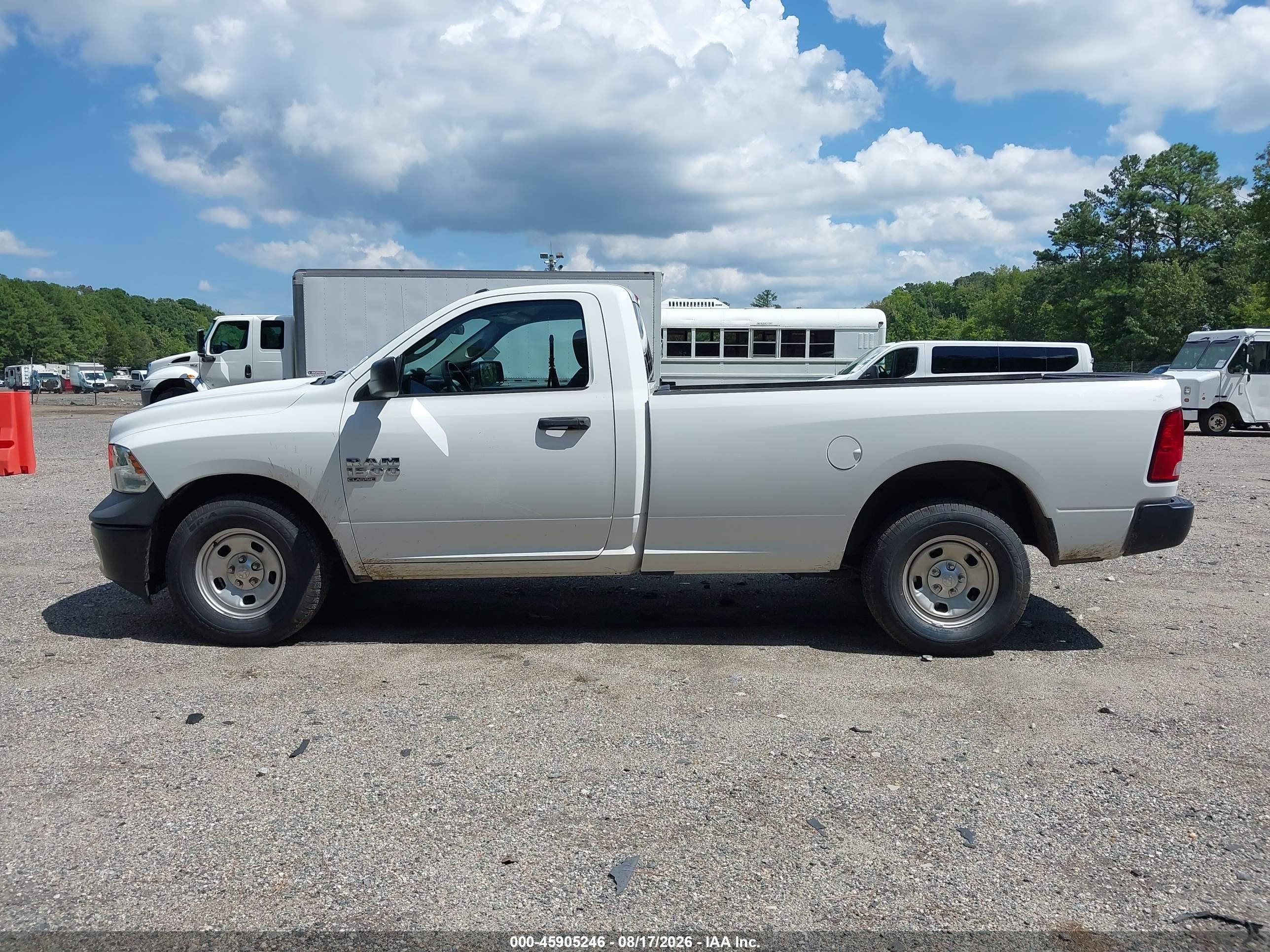 2019 RAM 1500 CLASSIC TRADESMAN  4X2 8' BOX