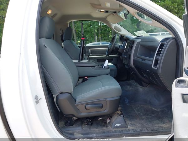 2019 RAM 1500 CLASSIC TRADESMAN  4X2 8' BOX
