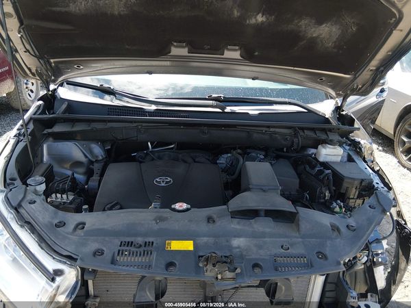 2019 TOYOTA HIGHLANDER XLE