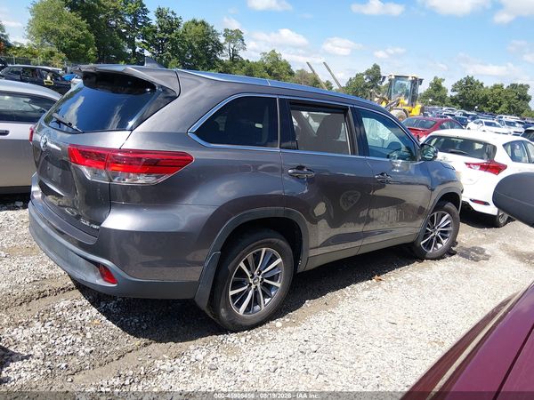 2019 TOYOTA HIGHLANDER XLE