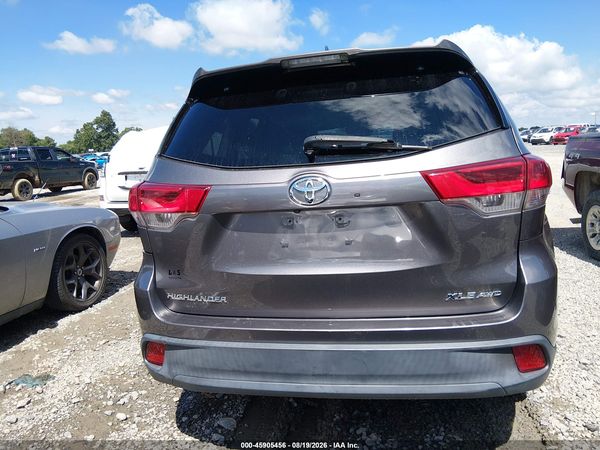 2019 TOYOTA HIGHLANDER XLE