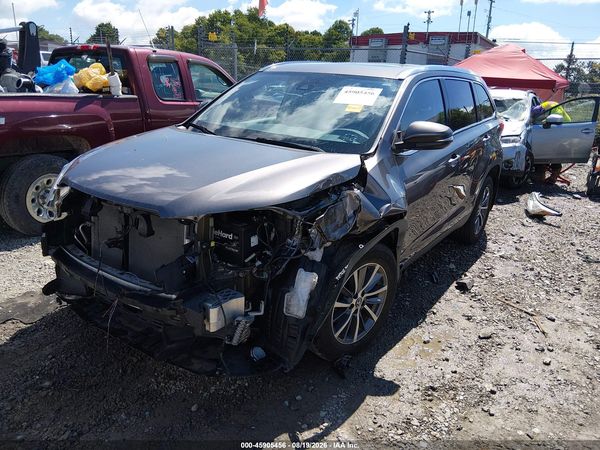 2019 TOYOTA HIGHLANDER XLE
