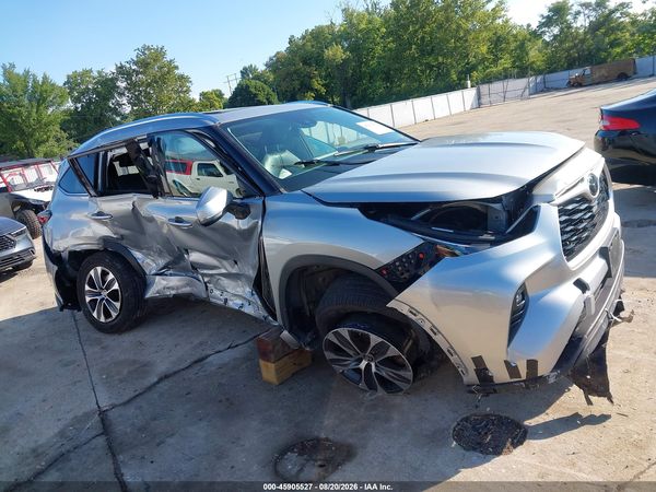 2020 TOYOTA HIGHLANDER XLE