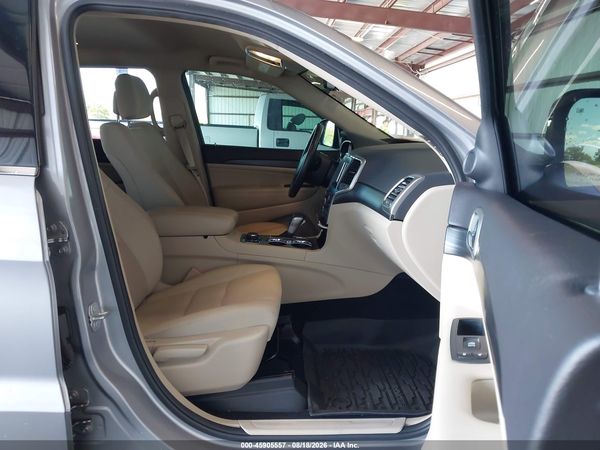 2019 JEEP GRAND CHEROKEE LAREDO E 4X4 — I5