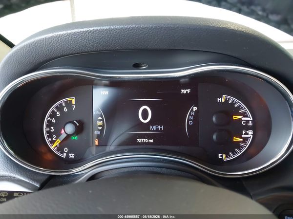 2019 JEEP GRAND CHEROKEE LAREDO E 4X4 — I7