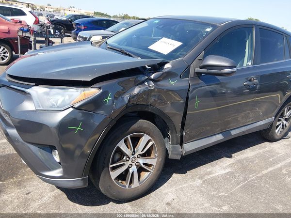 2018 TOYOTA RAV4 XLE
