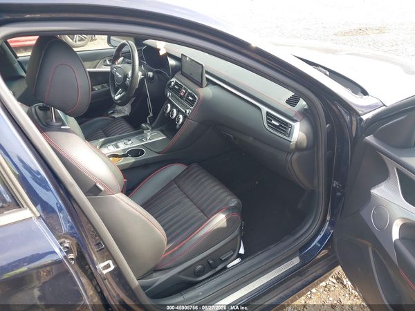2023 GENESIS G70 2.0T AWD — I5