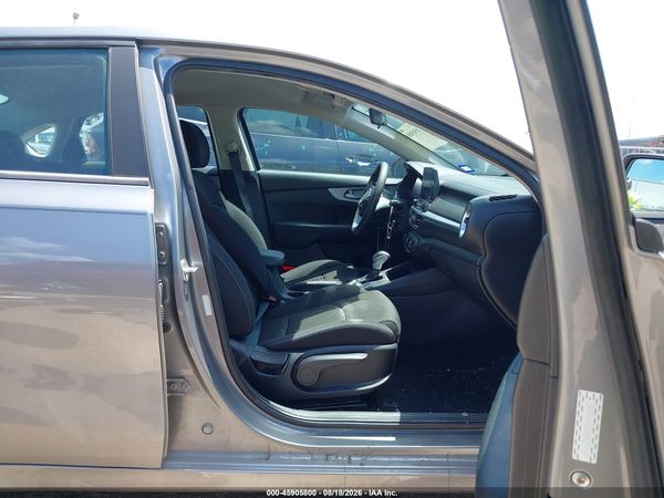 2022 KIA FORTE LXS