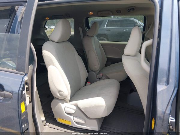2014 TOYOTA SIENNA L V6 7 PASSENGER