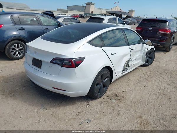 2021 TESLA MODEL 3 — I4