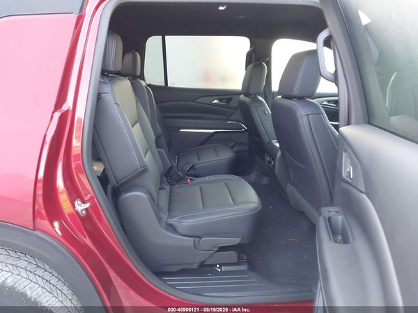 2026 CHEVROLET TRAVERSE FWD LT — I8