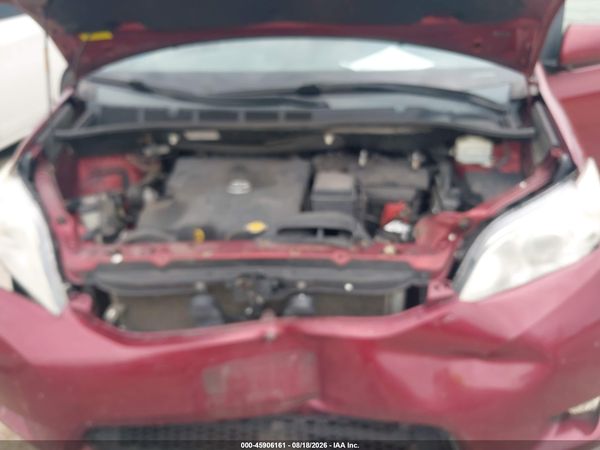 2014 TOYOTA SIENNA LE V6 8 PASSENGER — I10