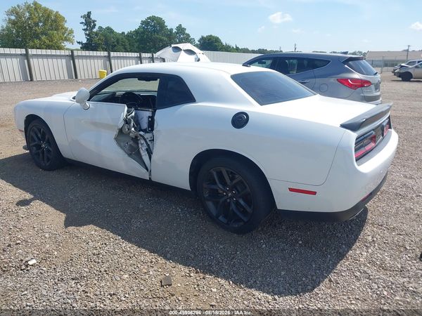 2022 DODGE CHALLENGER SXT