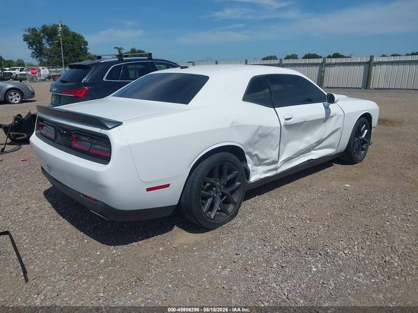 2022 DODGE CHALLENGER SXT