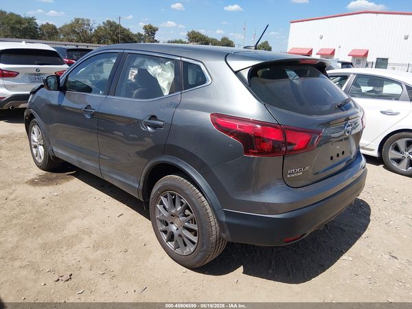 2018 NISSAN ROGUE SPORT S — I3