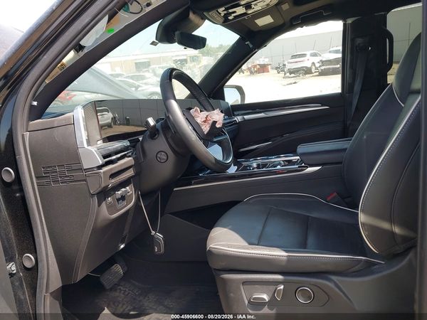 2025 CADILLAC ESCALADE SPORT