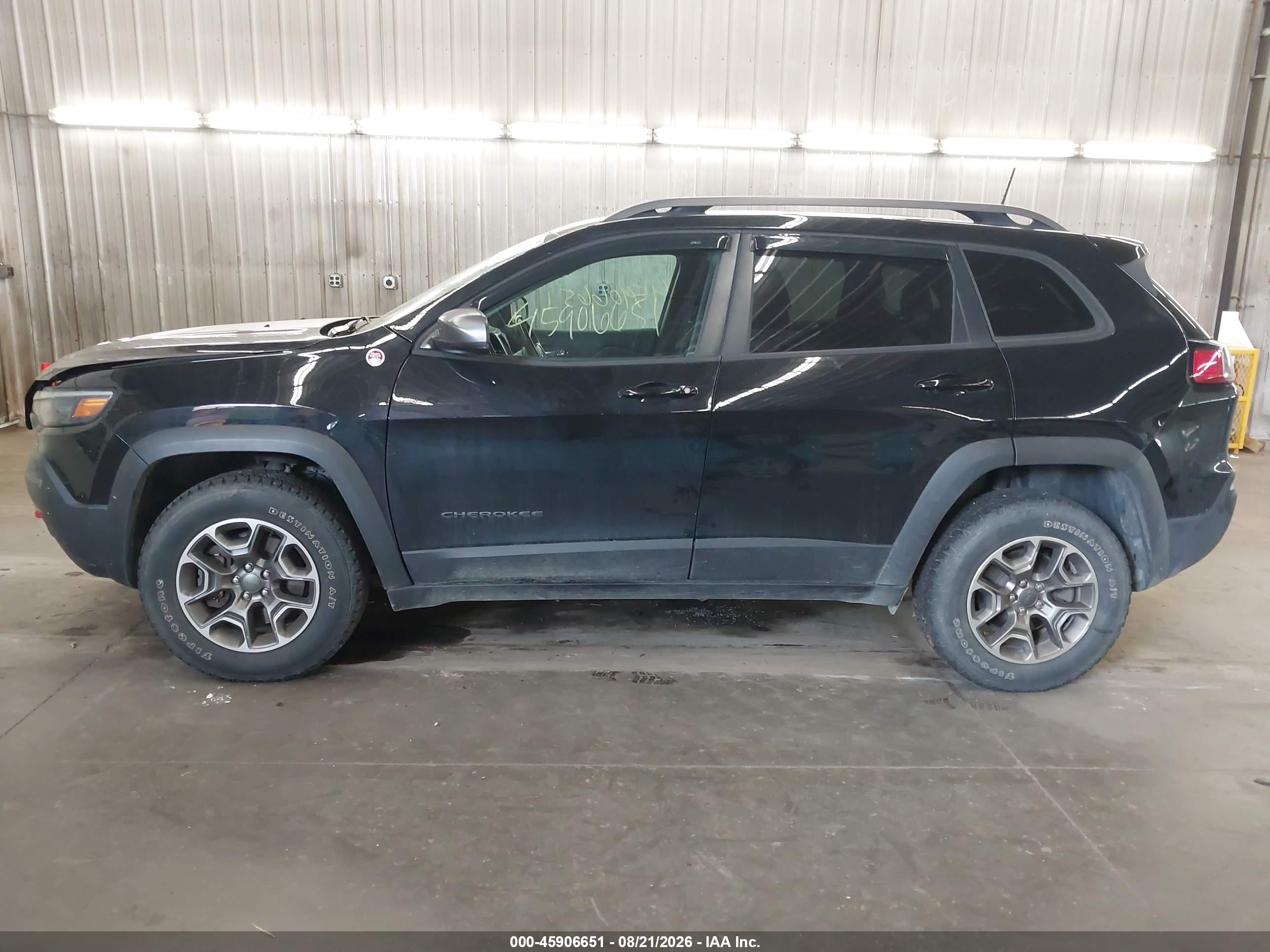 2020 JEEP CHEROKEE TRAILHAWK 4X4