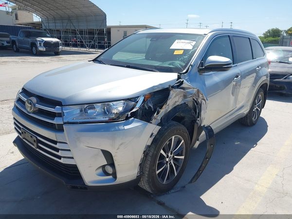 2017 TOYOTA HIGHLANDER XLE