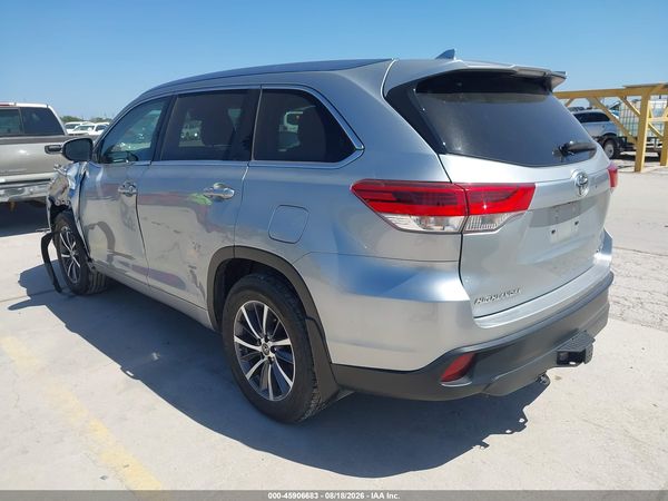 2017 TOYOTA HIGHLANDER XLE