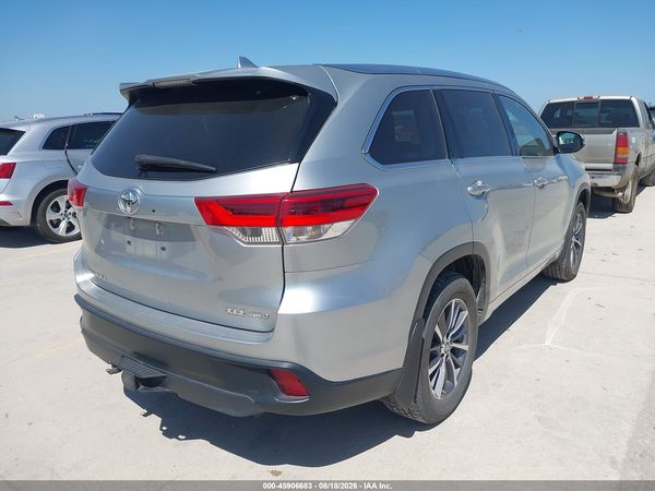 2017 TOYOTA HIGHLANDER XLE
